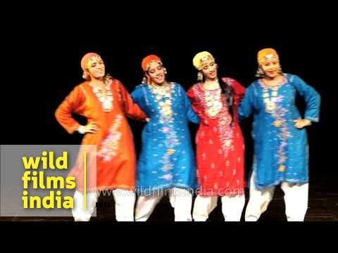 Rouf dance being performed by Kashmiri women in Delhi | DanceUs.org