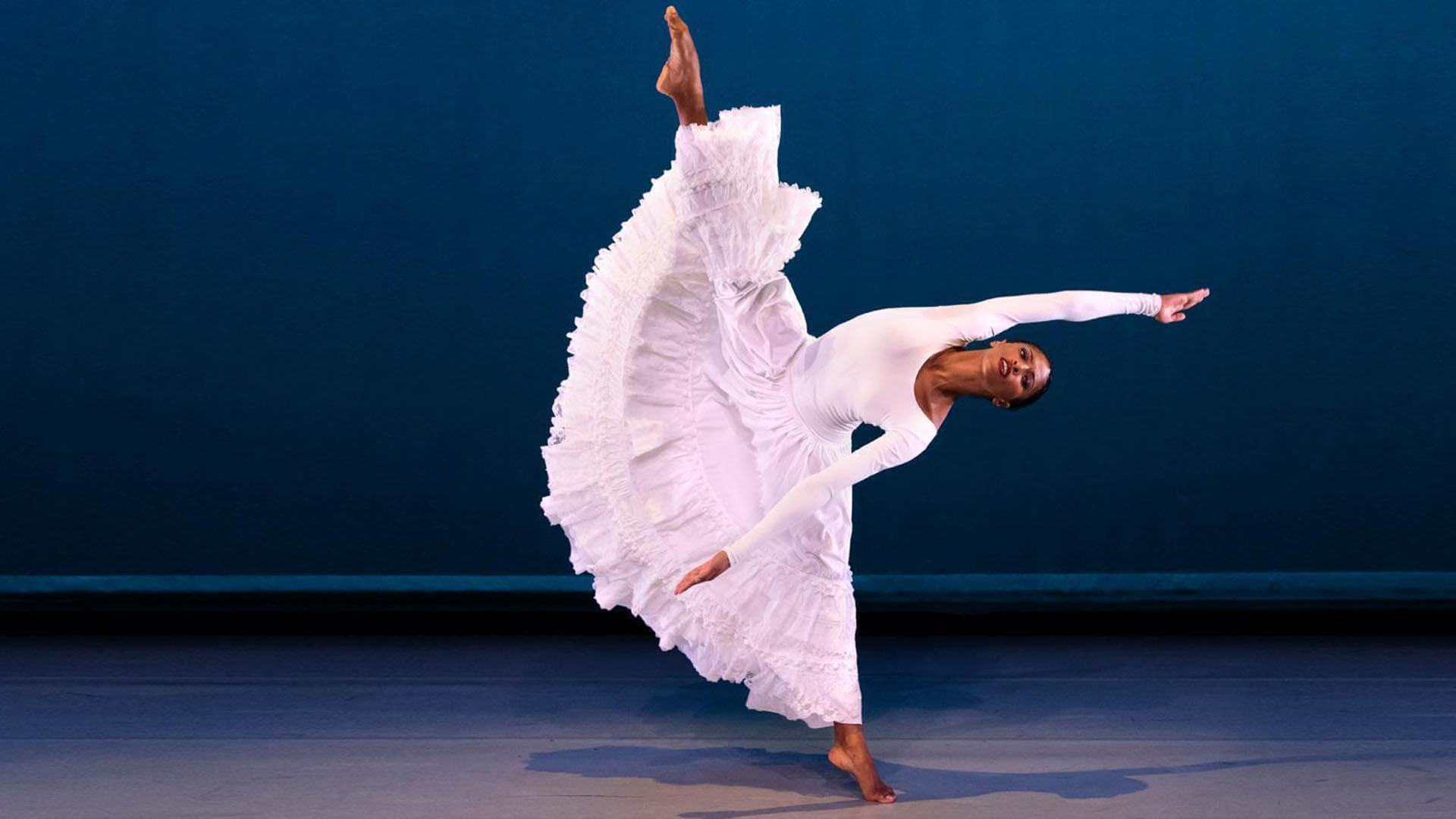 Evolution of Modern Dance: Contemporary Themes & Classic Styles ...